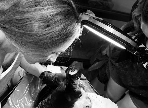 permanent makeup artist